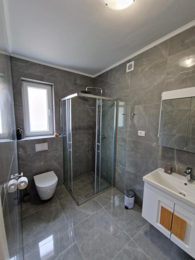 Appartement Emmi Nemira Omiš Extérieur photo