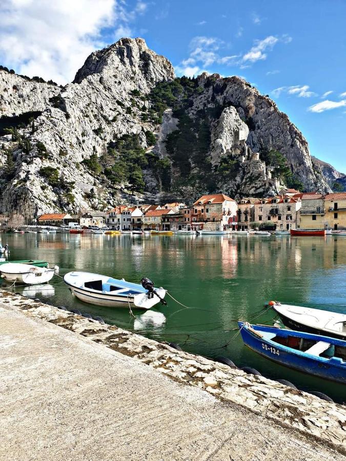 Appartement Emmi Nemira Omiš Extérieur photo