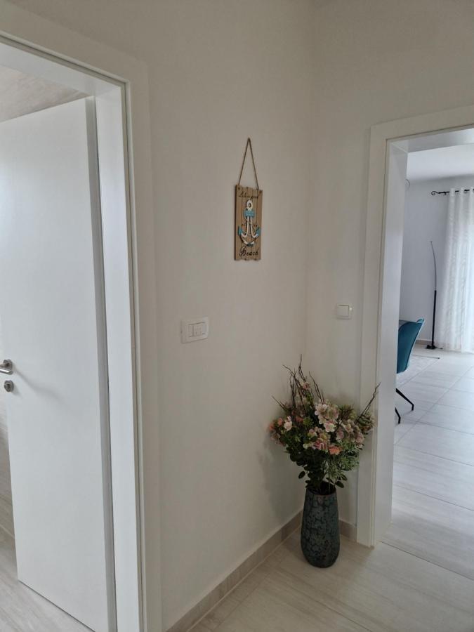 Appartement Emmi Nemira Omiš Extérieur photo